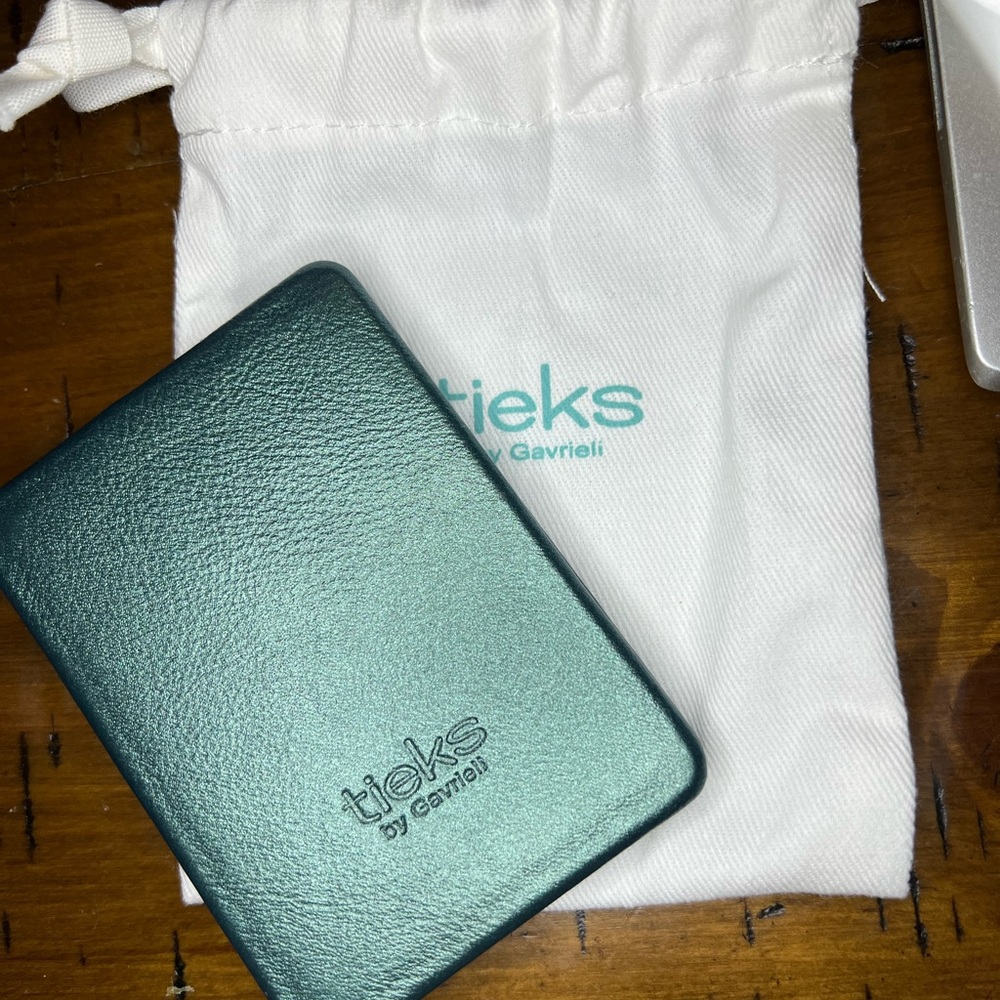 Tieks Tahitian Pearl Compact Mirror Day 7 of Advent Calendar